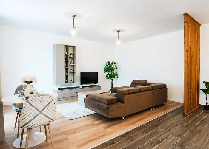 Evra Royal 2 Apartment